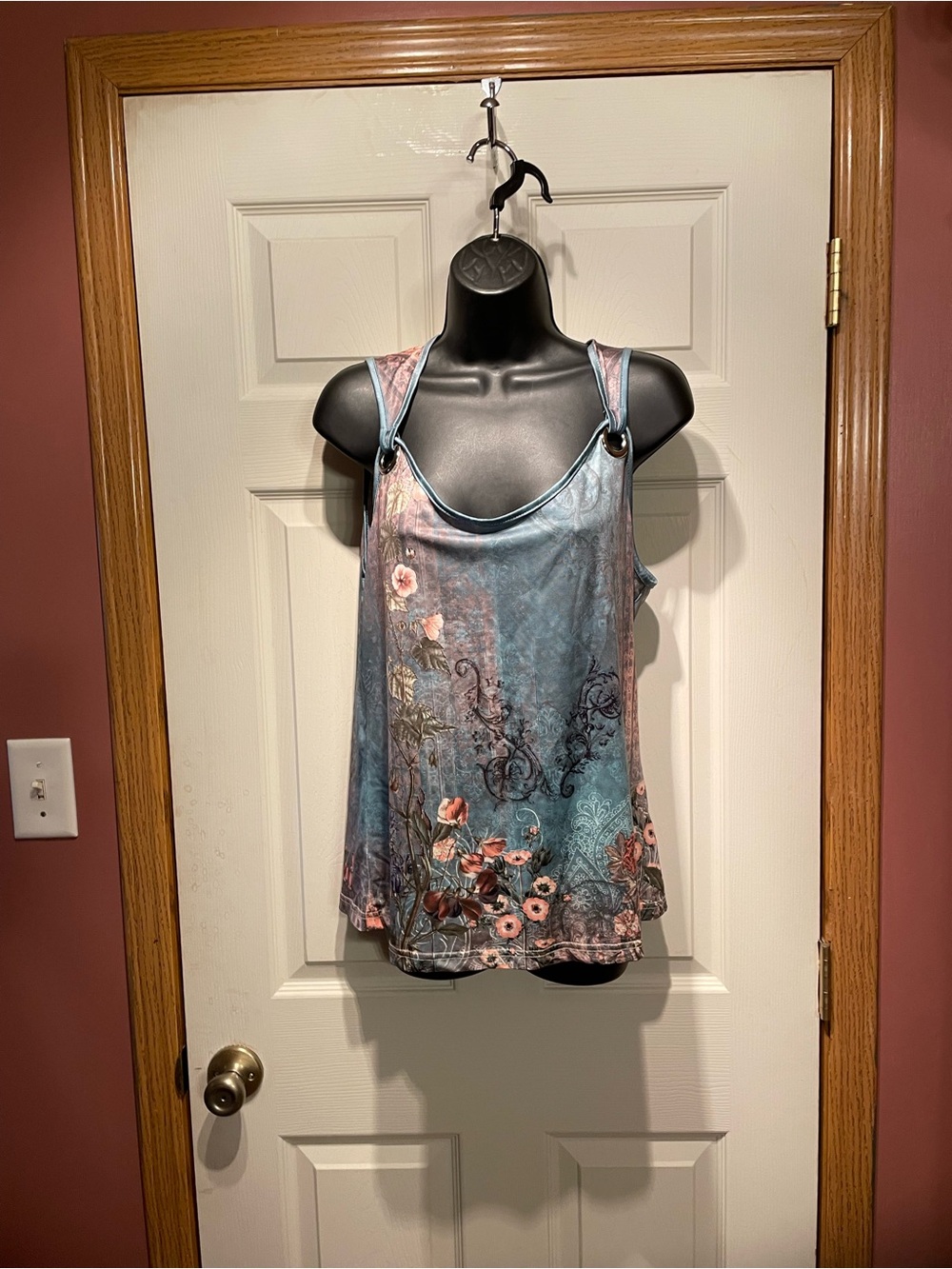 Women's Blue Floral Ring-Detail Tank Top